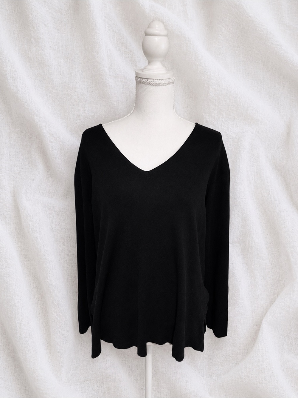 Splendid Black V-Neck Long Sleeve Top